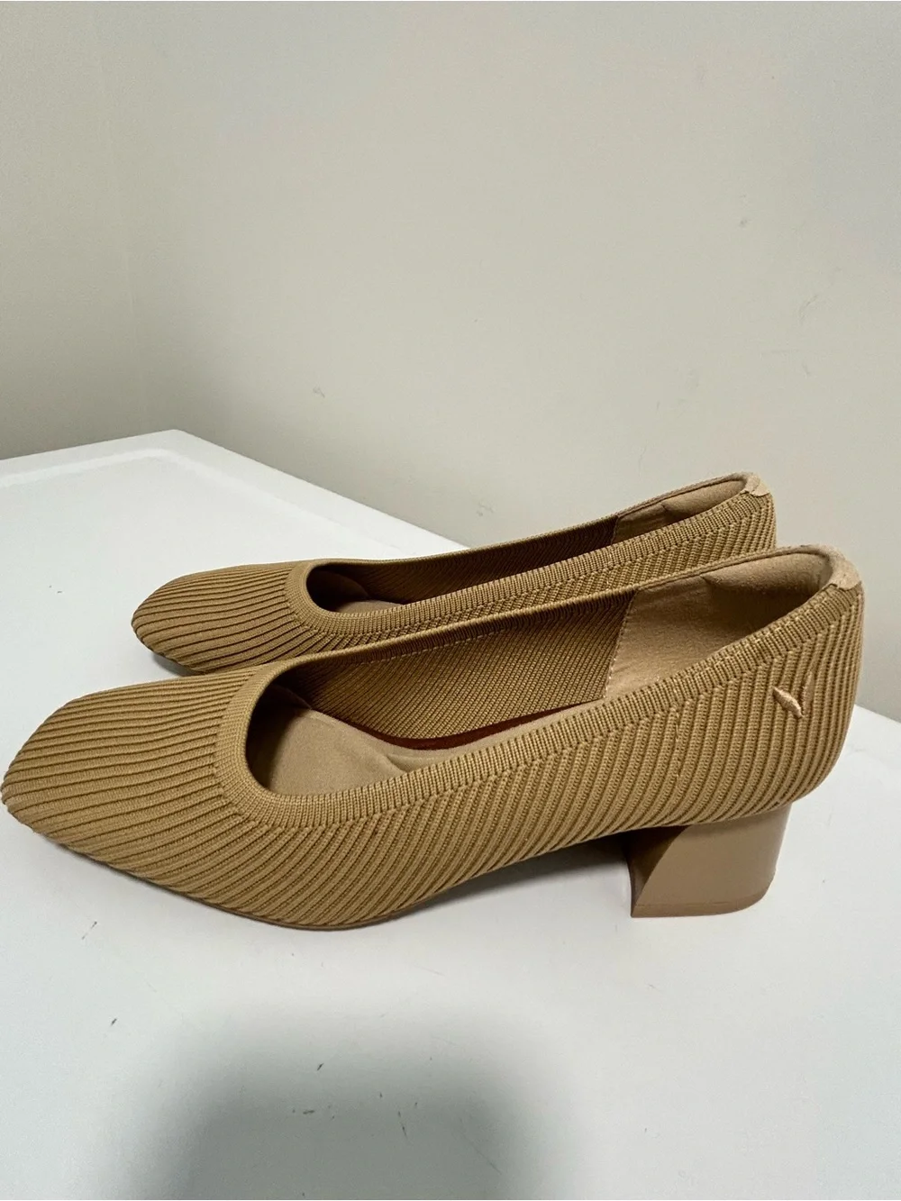 Vivaia Melody 2 Square Toe Chunky Heels Tan Size 5.5 - 6 US 36 EU
